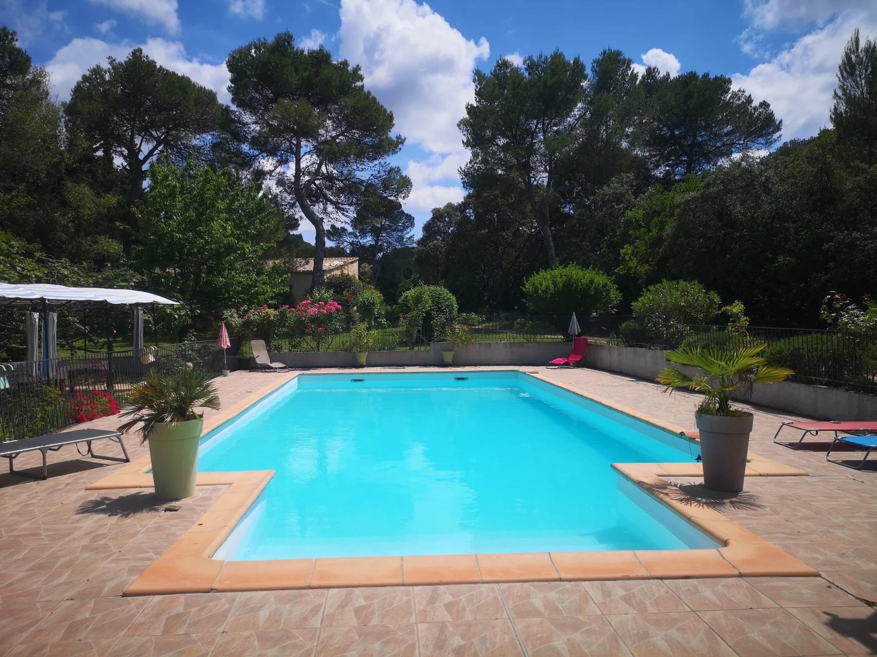 The swimming pool at Mas de l’Ancre in Caveirac near Nîmes